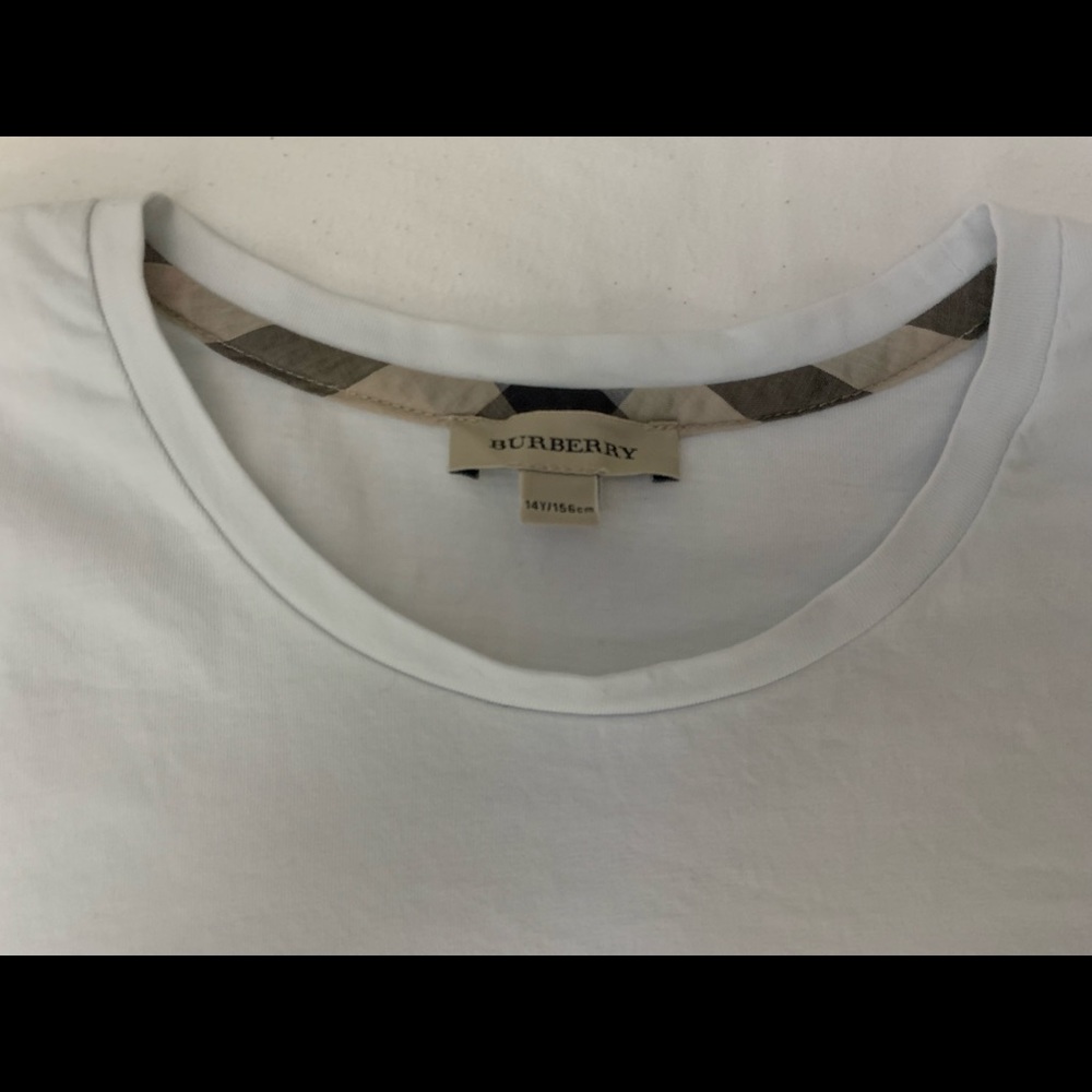 Burberry T-shirt